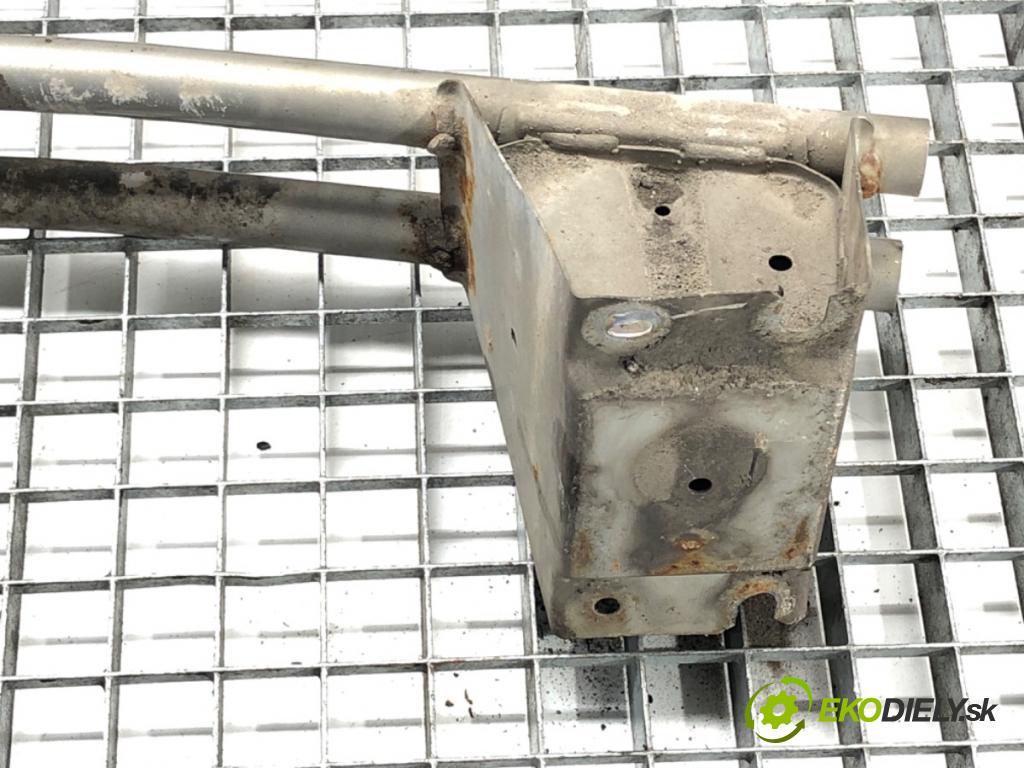 FIAT SEDICI (189_) 2006 - 2014    1.9 D Multijet 4x4 88 kW [120 KM] olej napędowy 2006 - 2011  výztuha nárazníka zadní část  (Výztuhy zadní)