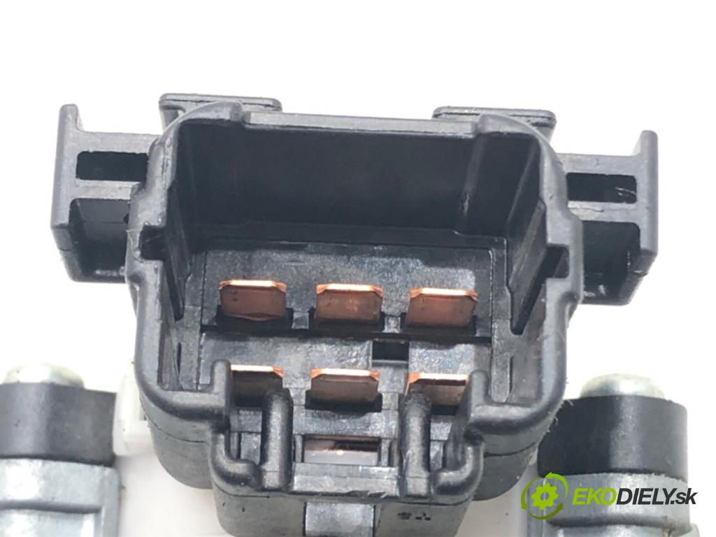 FIAT SEDICI (189_) 2006 - 2014    1.9 D Multijet 4x4 88 kW [120 KM] olej napędowy 2006 - 2011  spinačka 33970-62J10 (Spínacie skrinky a kľúče)