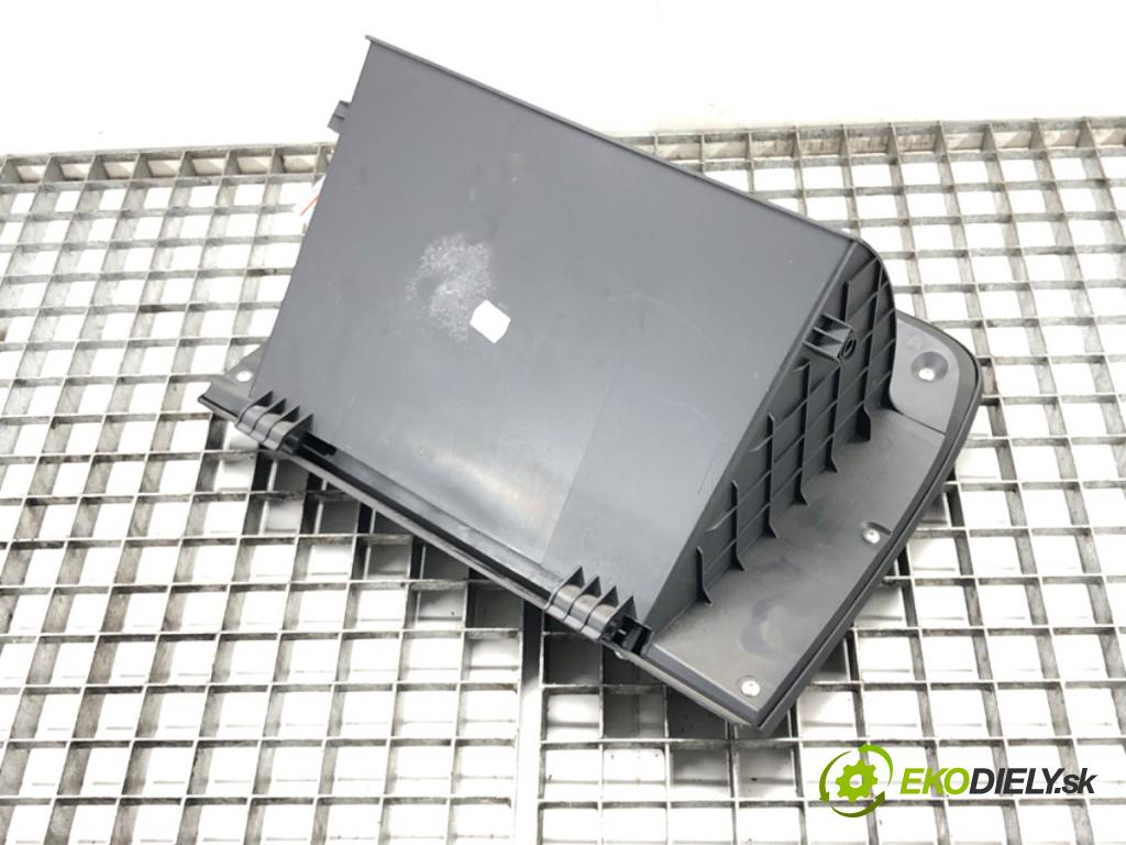 FIAT SEDICI (189_) 2006 - 2014    1.9 D Multijet 4x4 88 kW [120 KM] olej napędowy 2006 - 2011  Priehradka, kastlík spolujazdca  (Priehradky, kastlíky)