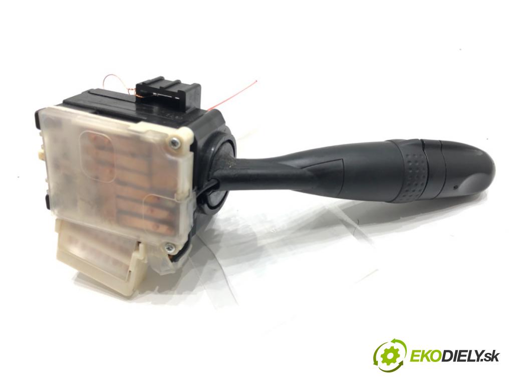 FIAT SEDICI (189_) 2006 - 2014    1.9 D Multijet 4x4 88 kW [120 KM] olej napędowy 2006 - 2011  Prepínač smeroviek 173744 (Prepínače, spínače, tlačidlá a ovládače kúrenia)