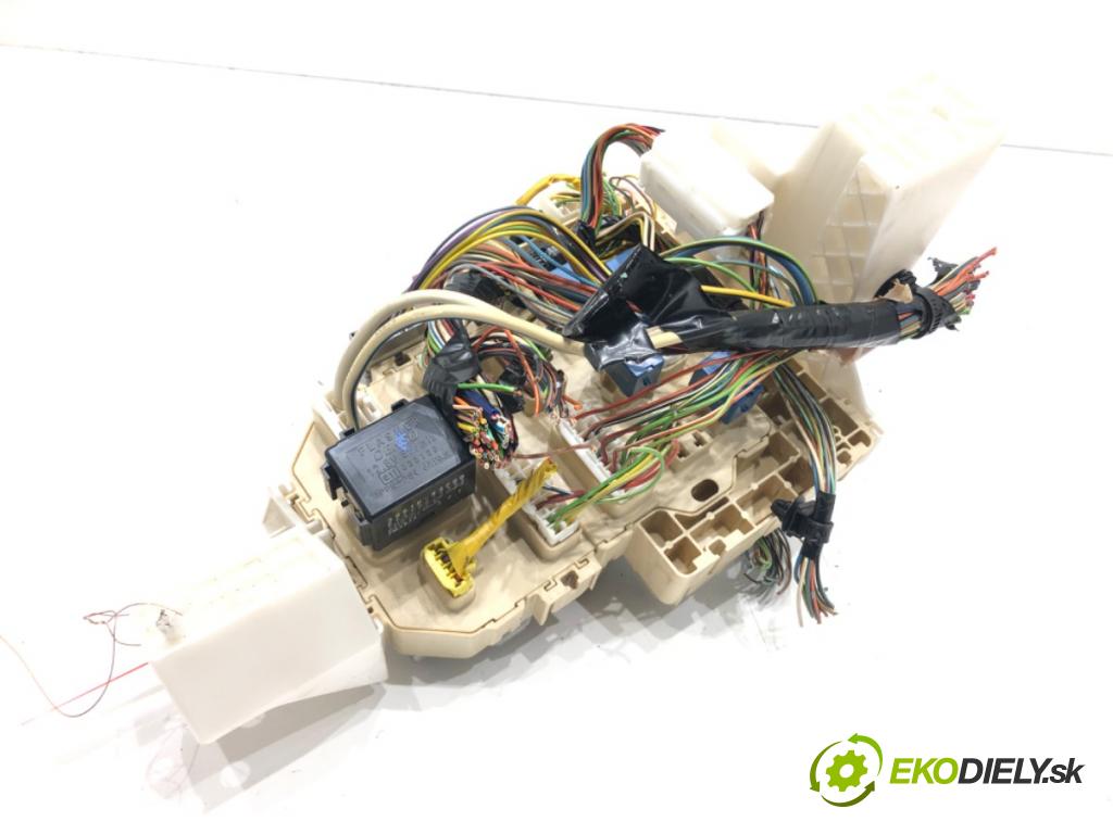 FIAT SEDICI (189_) 2006 - 2014    1.9 D Multijet 4x4 88 kW [120 KM] olej napędowy 2006 - 2011  modul BSI 36770-79J60 (Pojistkové skříňky)