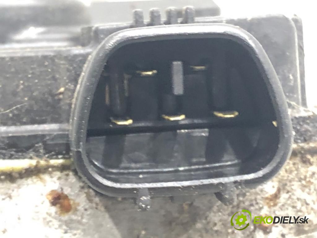 FIAT SEDICI (189_) 2006 - 2014    1.9 D Multijet 4x4 88 kW [120 KM] olej napędowy 2006 - 2011  Mechanizmus stieračov predný 38110-79J00 (Motorčeky stieračov predné)