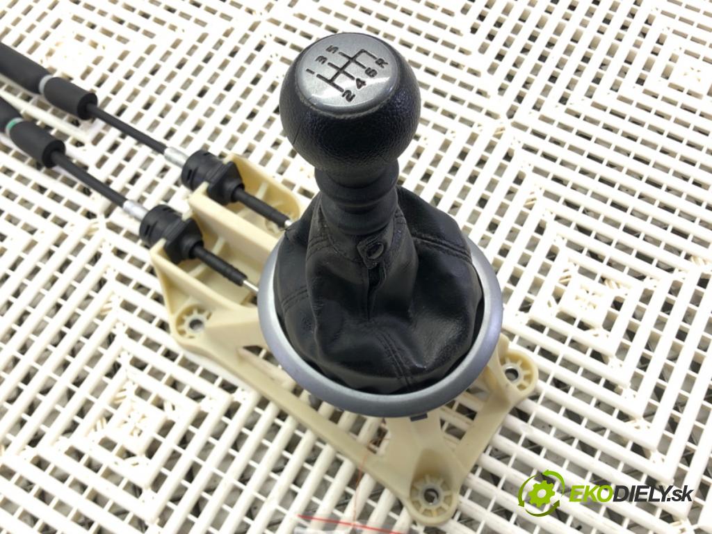 FIAT SEDICI (189_) 2006 - 2014    1.9 D Multijet 4x4 88 kW [120 KM] olej napędowy 2006 - 2011  Kulisa  (Rýchlostné páky / kulisy)