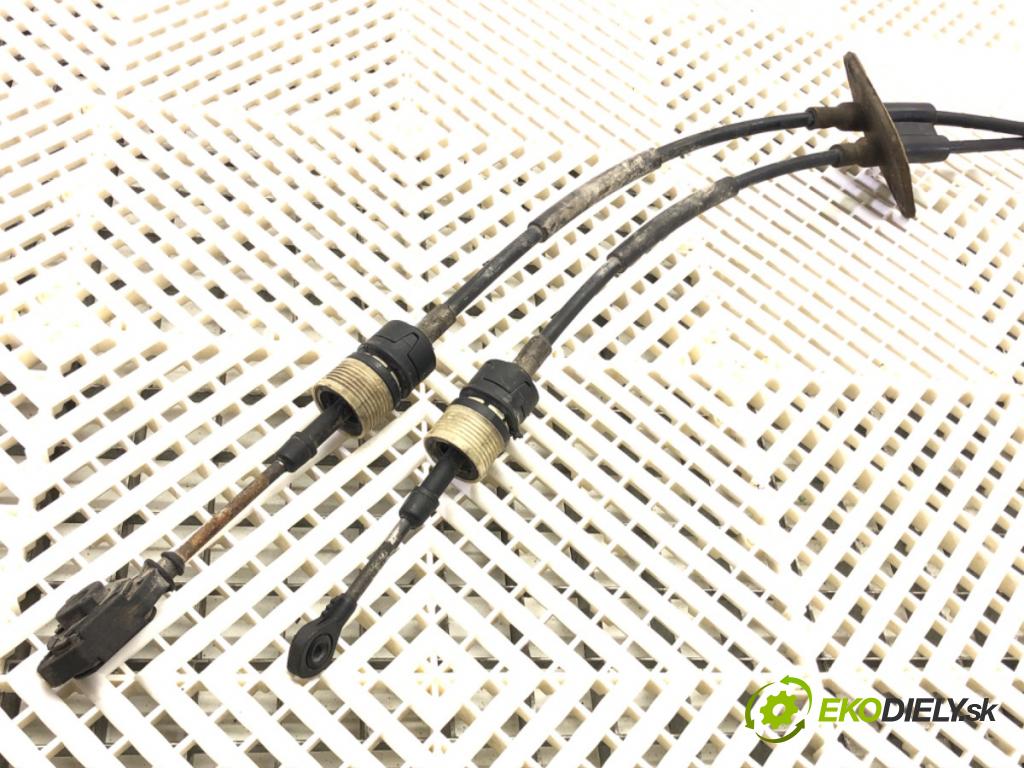 FIAT SEDICI (189_) 2006 - 2014    1.9 D Multijet 4x4 88 kW [120 KM] olej napędowy 2006 - 2011  Kulisa  (Rýchlostné páky / kulisy)