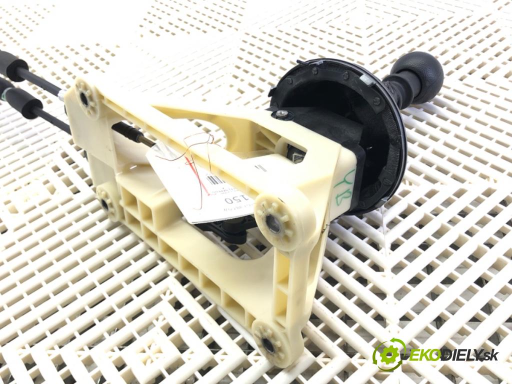 FIAT SEDICI (189_) 2006 - 2014    1.9 D Multijet 4x4 88 kW [120 KM] olej napędowy 2006 - 2011  Kulisa  (Rýchlostné páky / kulisy)