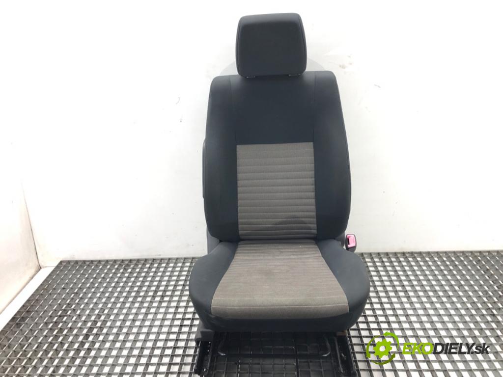 FIAT SEDICI (189_) 2006 - 2014    1.9 D Multijet 4x4 88 kW [120 KM] olej napędowy 2006 - 2011  Sedadlo pravy predný 