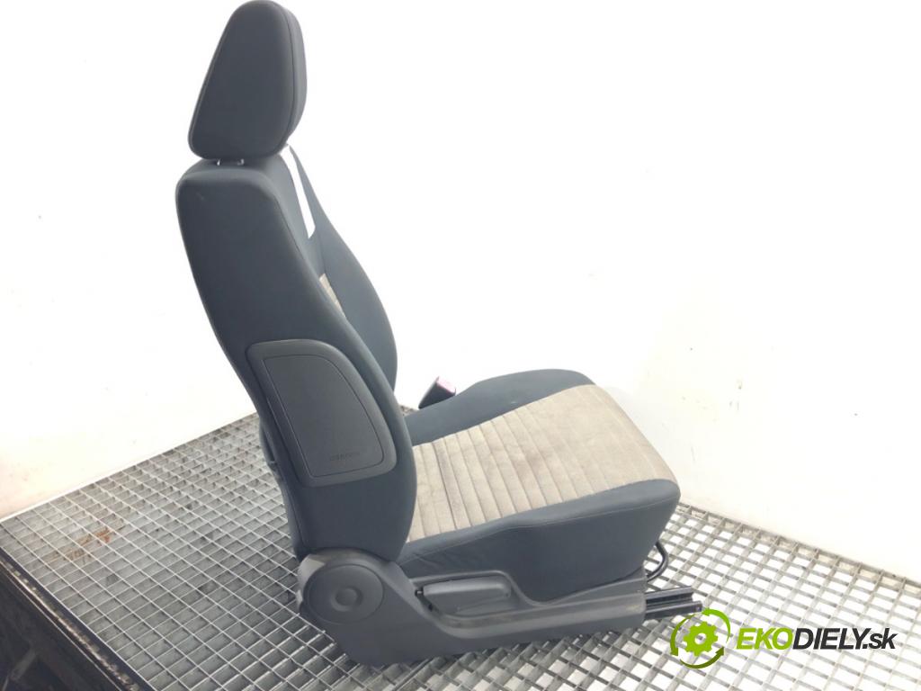 FIAT SEDICI (189_) 2006 - 2014    1.9 D Multijet 4x4 88 kW [120 KM] olej napędowy 2006 - 2011  Sedadlo pravy predný
