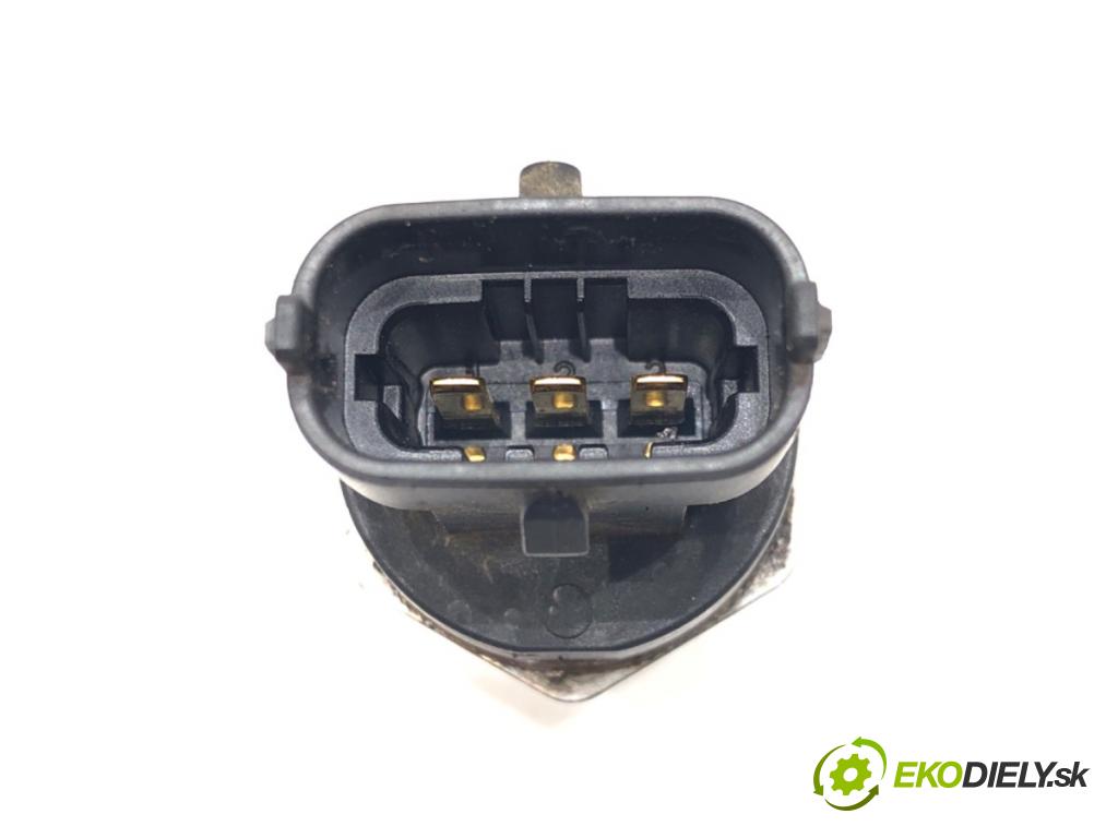FIAT SEDICI (189_) 2006 - 2014    1.9 D Multijet 4x4 88 kW [120 KM] olej napędowy 2006 - 2011  Snímač tlaku paliva 0281002903 (Snímače)