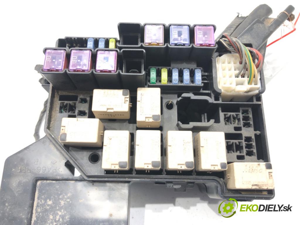 SUZUKI SX4 (EY, GY) 2006 - 2022    1.6 VVT (RW 416) 79 kW [107 KM] benzyna 2006 - 2022  skříňka poistková  (Pojistkové skříňky)