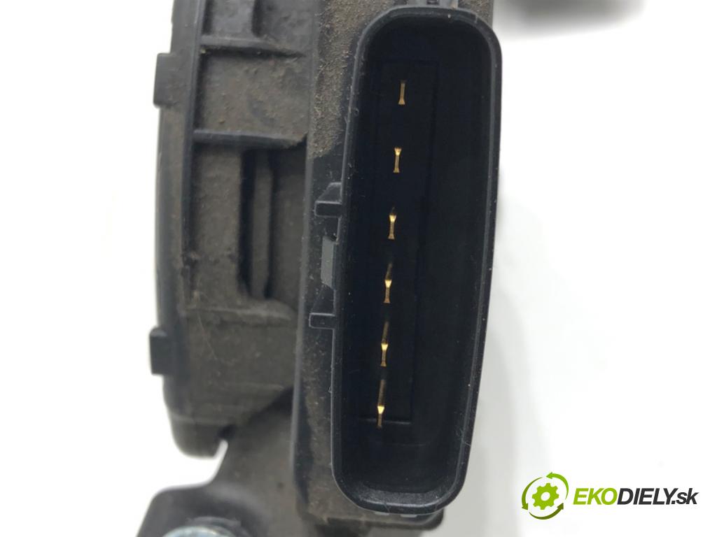 SUZUKI SX4 (EY, GY) 2006 - 2022    1.6 VVT (RW 416) 79 kW [107 KM] benzyna 2006 - 2022  Potenciometer plynu 49400-79J90 (Pedále)