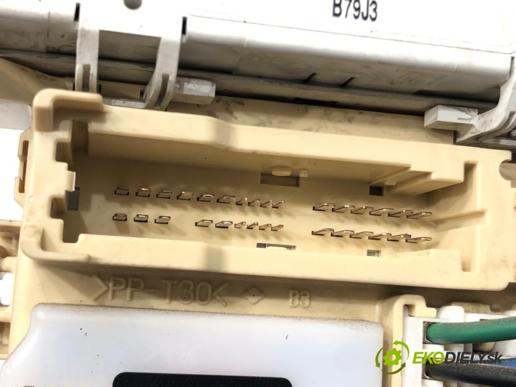 SUZUKI SX4 (EY, GY) 2006 - 2022    1.6 VVT (RW 416) 79 kW [107 KM] benzyna 2006 - 2022  modul BSI 36770-79J30 (Pojistkové skříňky)