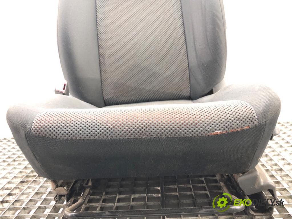 SUZUKI SX4 (EY, GY) 2006 - 2022    1.6 VVT (RW 416) 79 kW [107 KM] benzyna 2006 - 2022  Sedadlo ľavy predný