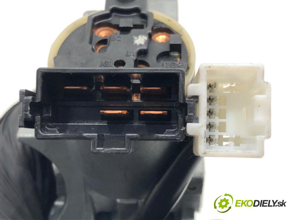 MITSUBISHI PAJERO PININ I (H6_W, H7_W) 1999 - 2007    1.8 (H76W, H66W) 84 kW [114 KM] benzyna 2001 - 2007  spinačka MR587312 (Spínacie skrinky a kľúče)