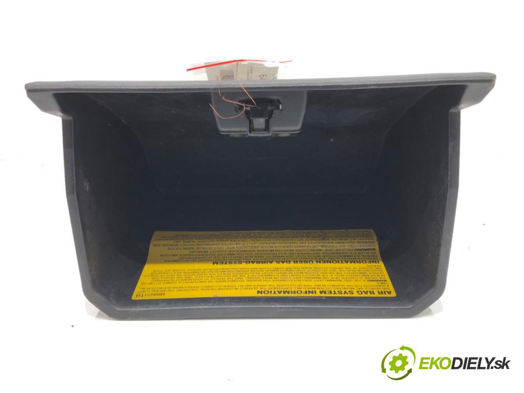 MITSUBISHI PAJERO PININ I (H6_W, H7_W) 1999 - 2007    1.8 (H76W, H66W) 84 kW [114 KM] benzyna 2001 - 2007  Priehradka, kastlík spolujazdca  (Priehradky, kastlíky)