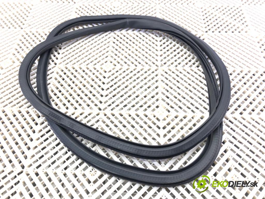 ALFA ROMEO STELVIO (949_) 2016 - 2022    2.0 (949AXA2A) 206 kW [280 KM] benzyna 2016 - 2022  těsnění dveře zadní část pravá  (Ostatní)