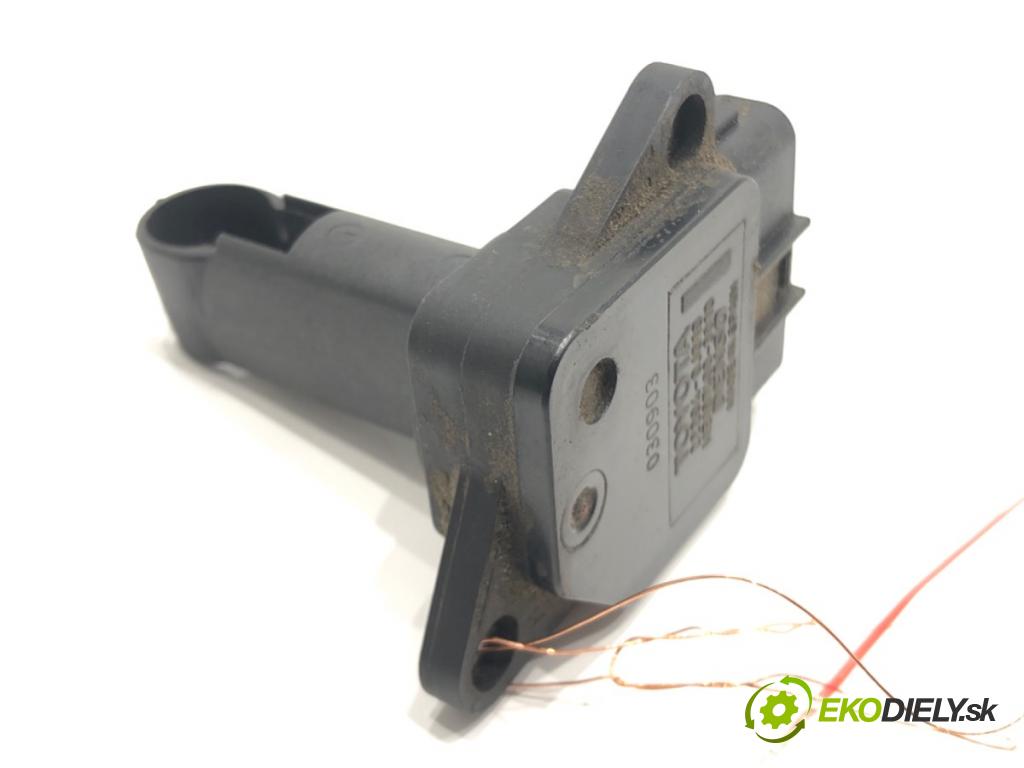 TOYOTA AVENSIS (_T25_) 2003 - 2008    1.8 (ZZT251_) 95 kW [129 KM] benzyna 2003 - 2008  Váha vzduchu 22204-01010 (Váhy vzduchu)