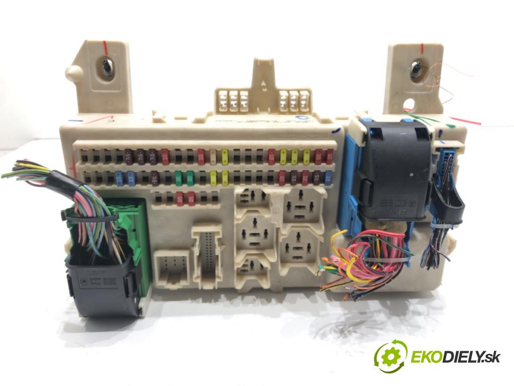 MAZDA 3 (BK) 2003 - 2009    1.6 (BK14) 77 kW [105 KM] benzyna 2003 - 2009  Modul komfortu BP8F66730G (Moduly komfortu)