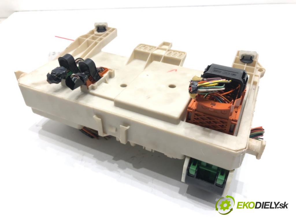 MAZDA 3 (BK) 2003 - 2009    1.6 (BK14) 77 kW [105 KM] benzyna 2003 - 2009  Modul komfortu BP8F66730G (Moduly komfortu)