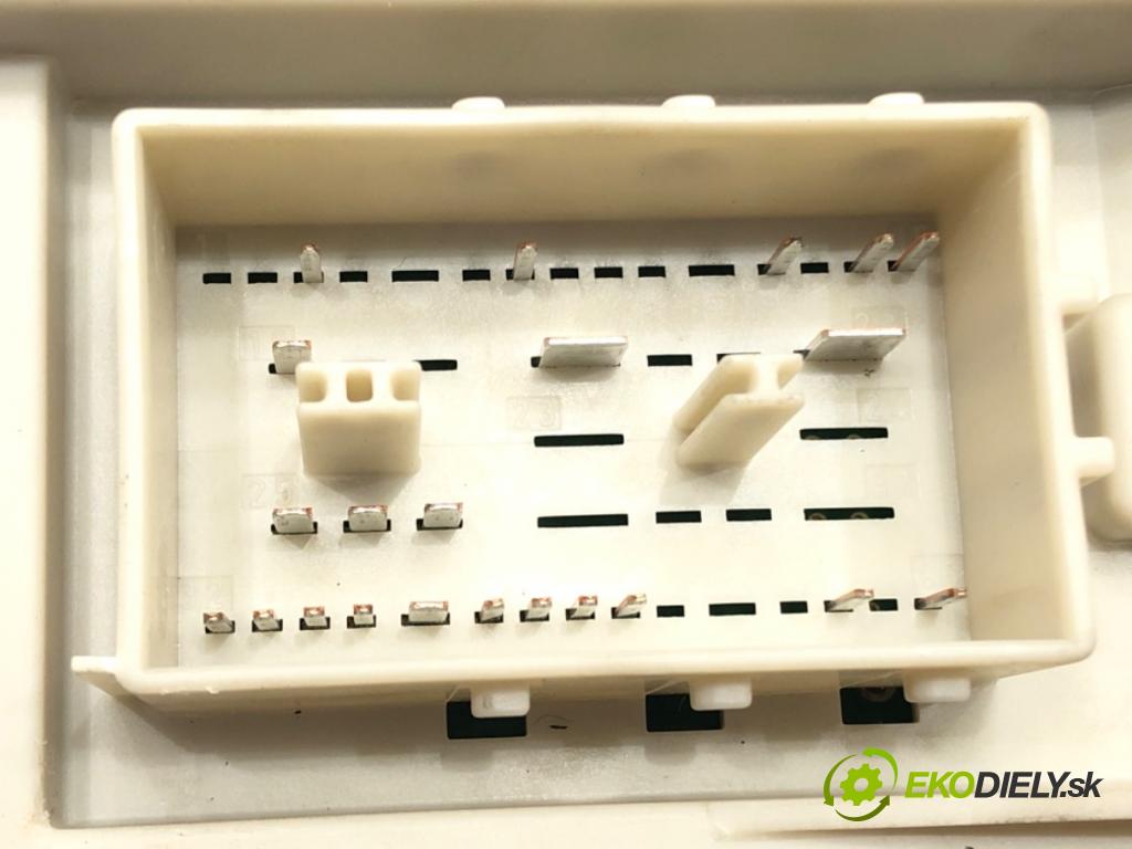 MAZDA 3 (BK) 2003 - 2009    1.6 (BK14) 77 kW [105 KM] benzyna 2003 - 2009  Modul komfortu BP8F66730G (Moduly komfortu)