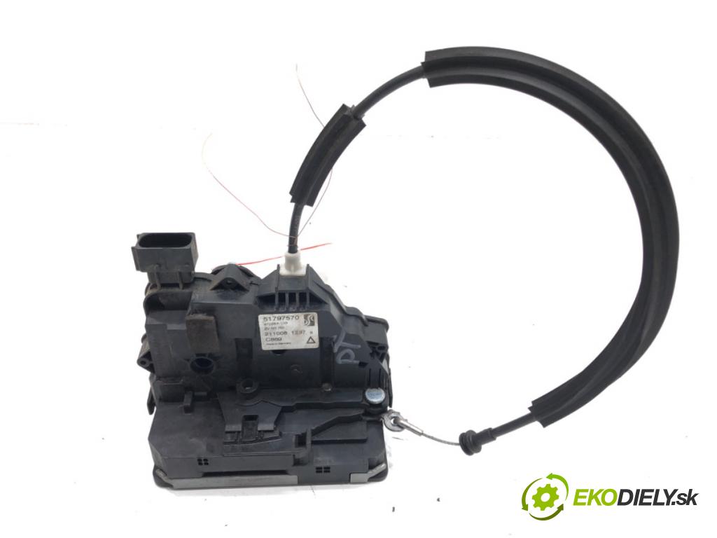 FIAT GRANDE PUNTO (199_) 2005 - 2022    1.4 (199AXB11, 199AXB1A, 199BXB1A, 199AXL1A) 57 kW [77 KM] benzyna 2005 - 2015  zámok dveře pravý zadní část 51797570