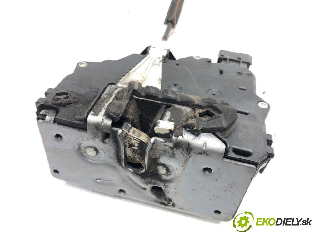 FIAT GRANDE PUNTO (199_) 2005 - 2022    1.4 (199AXB11, 199AXB1A, 199BXB1A, 199AXL1A) 57 kW [77 KM] benzyna 2005 - 2015  zámok dveře pravý zadní část 51797570