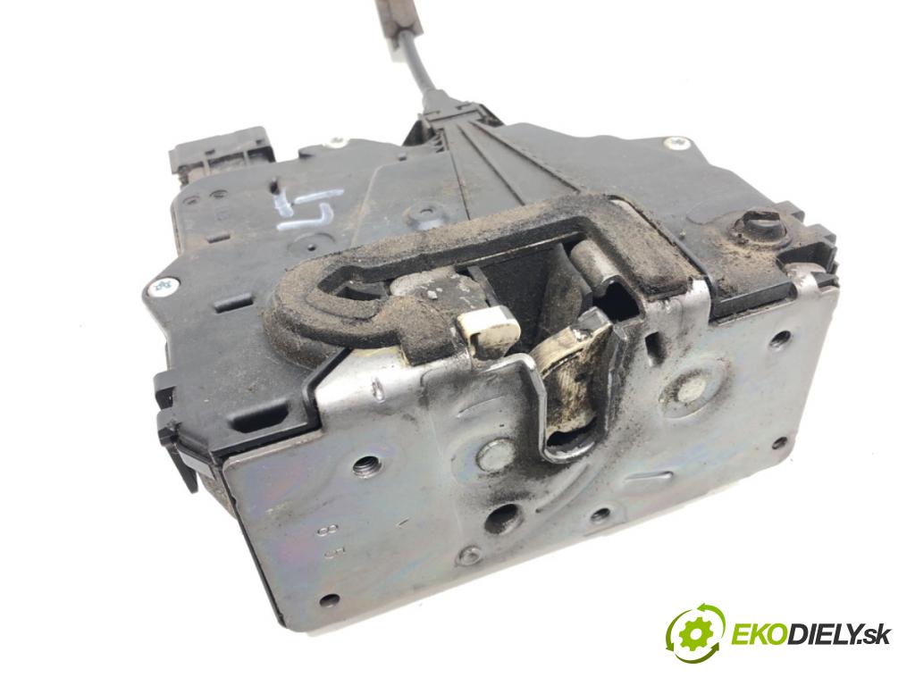 FIAT GRANDE PUNTO (199_) 2005 - 2022    1.4 (199AXB11, 199AXB1A, 199BXB1A, 199AXL1A) 57 kW [77 KM] benzyna 2005 - 2015  zámok dveře levý zadní část 51797569