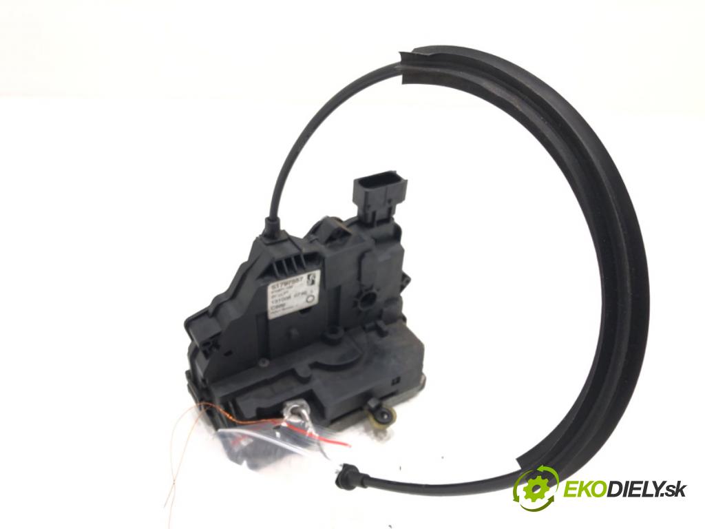 FIAT GRANDE PUNTO (199_) 2005 - 2022    1.4 (199AXB11, 199AXB1A, 199BXB1A, 199AXL1A) 57 kW [77 KM] benzyna 2005 - 2015  zámok dveře levý přední část 51797557