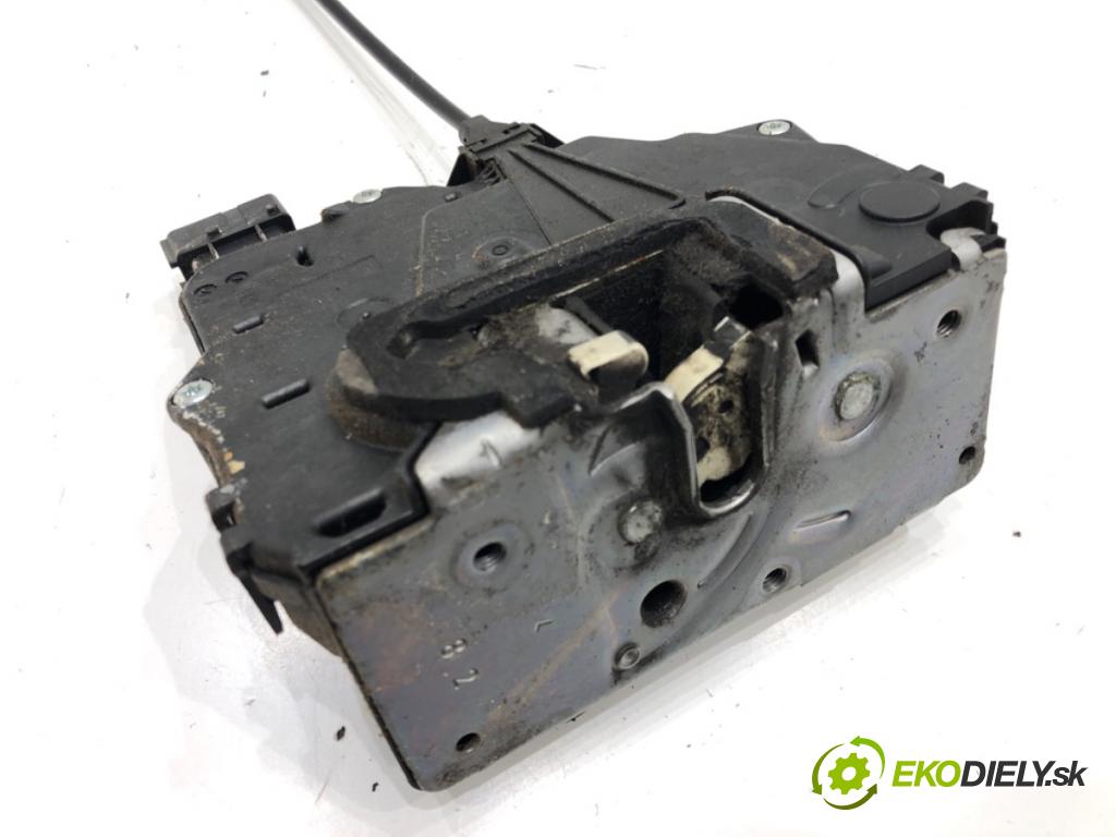 FIAT GRANDE PUNTO (199_) 2005 - 2022    1.4 (199AXB11, 199AXB1A, 199BXB1A, 199AXL1A) 57 kW [77 KM] benzyna 2005 - 2015  zámok dveře levý přední část 51797557