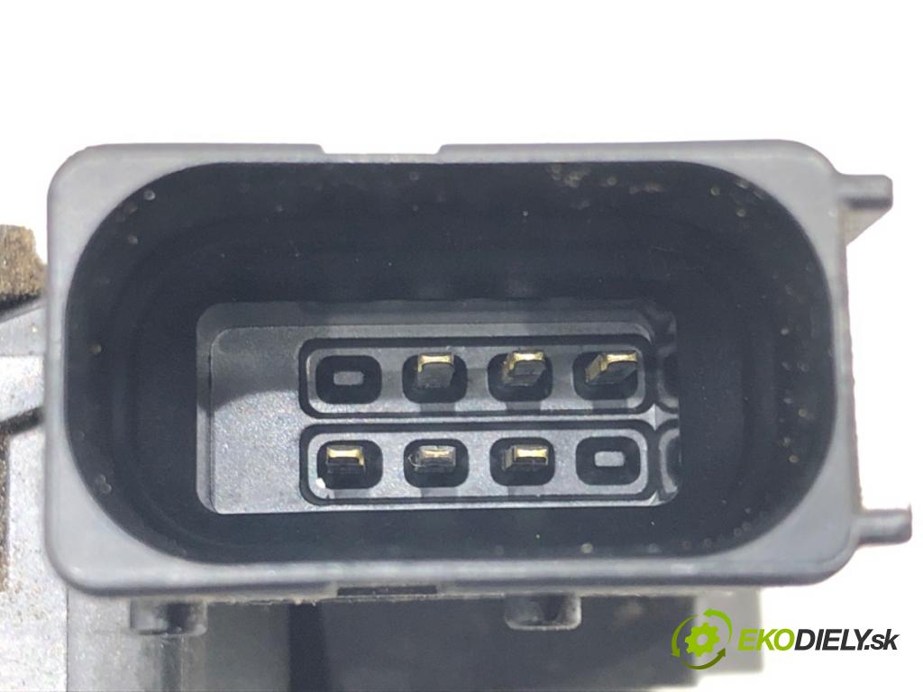 FIAT GRANDE PUNTO (199_) 2005 - 2022    1.4 (199AXB11, 199AXB1A, 199BXB1A, 199AXL1A) 57 kW [77 KM] benzyna 2005 - 2015  zámok dveře levý přední část 51797557