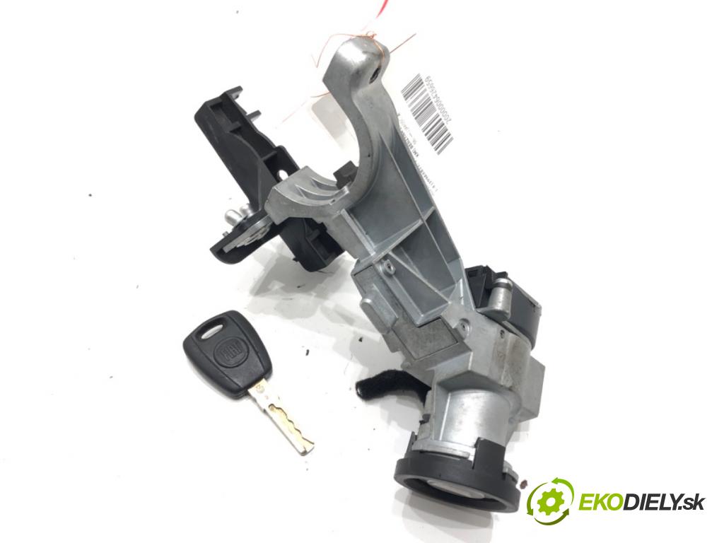 FIAT GRANDE PUNTO (199_) 2005 - 2022    1.4 (199AXB11, 199AXB1A, 199BXB1A, 199AXL1A) 57 kW [77 KM] benzyna 2005 - 2015  spinačka 00519272790 (Spínacie skrinky a kľúče)