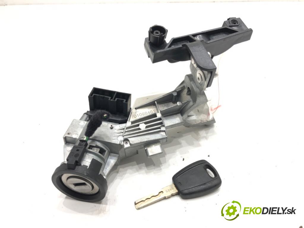 FIAT GRANDE PUNTO (199_) 2005 - 2022    1.4 (199AXB11, 199AXB1A, 199BXB1A, 199AXL1A) 57 kW [77 KM] benzyna 2005 - 2015  spinačka 00519272790 (Spínacie skrinky a kľúče)