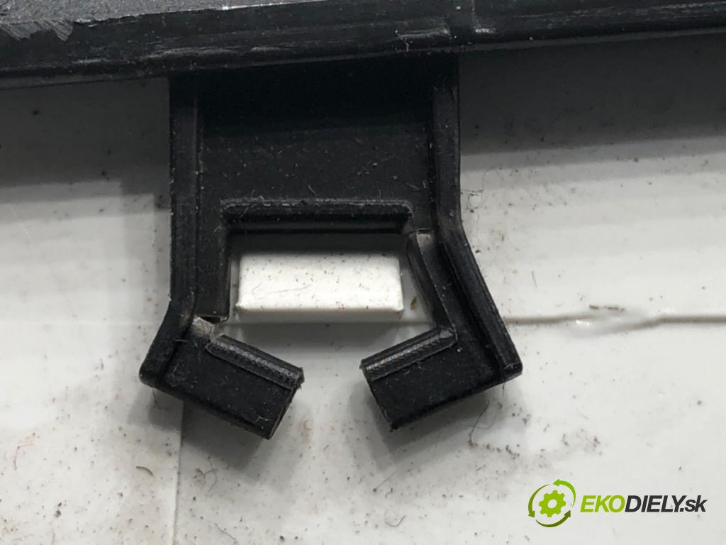 FIAT GRANDE PUNTO (199_) 2005 - 2022    1.4 (199AXB11, 199AXB1A, 199BXB1A, 199AXL1A) 57 kW [77 KM] benzyna 2005 - 2015  Panel ovládania kúrenia  (Prepínače, spínače, tlačidlá a ovládače kúrenia)