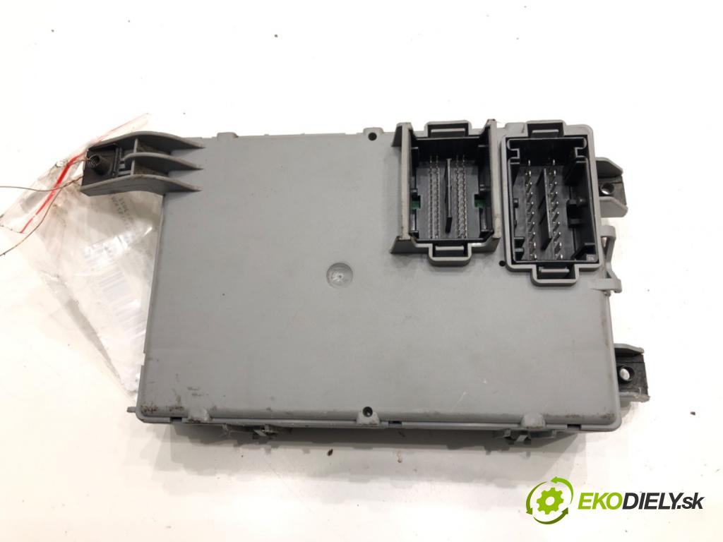 FIAT GRANDE PUNTO (199_) 2005 - 2022    1.4 (199AXB11, 199AXB1A, 199BXB1A, 199AXL1A) 57 kW [77 KM] benzyna 2005 - 2015  modul BSI 00518263170 (Pojistkové skříňky)