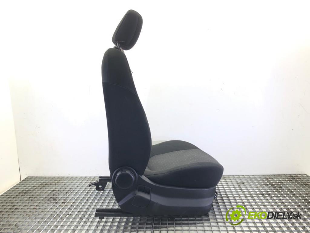 FIAT GRANDE PUNTO (199_) 2005 - 2022    1.4 (199AXB11, 199AXB1A, 199BXB1A, 199AXL1A) 57 kW [77 KM] benzyna 2005 - 2015  Sedadlo pravy predný