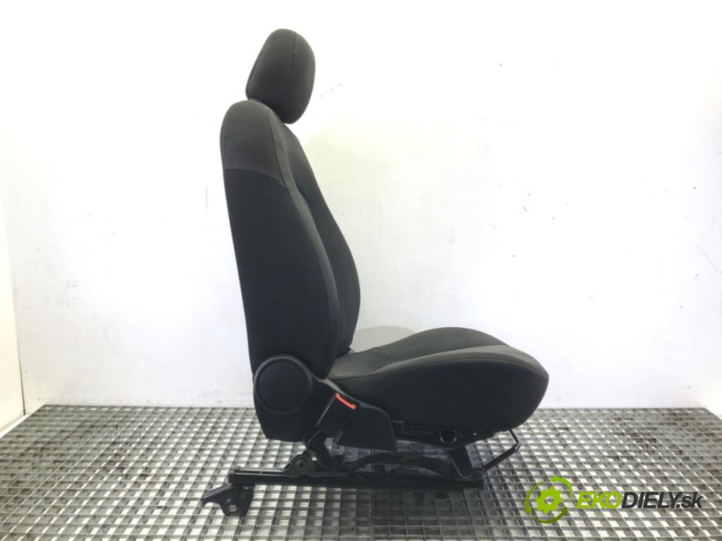 FIAT GRANDE PUNTO (199_) 2005 - 2022    1.4 (199AXB11, 199AXB1A, 199BXB1A, 199AXL1A) 57 kW [77 KM] benzyna 2005 - 2015  Sedadlo ľavy predný