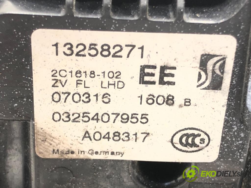 OPEL MERIVA B nadwozie wielkoprzestrzenne (MPV) (S10) 2010 - 2017    1.4 (75) 74 kW [100 KM] benzyna 2010 - 2017  zámok dveře levý přední část 13258271