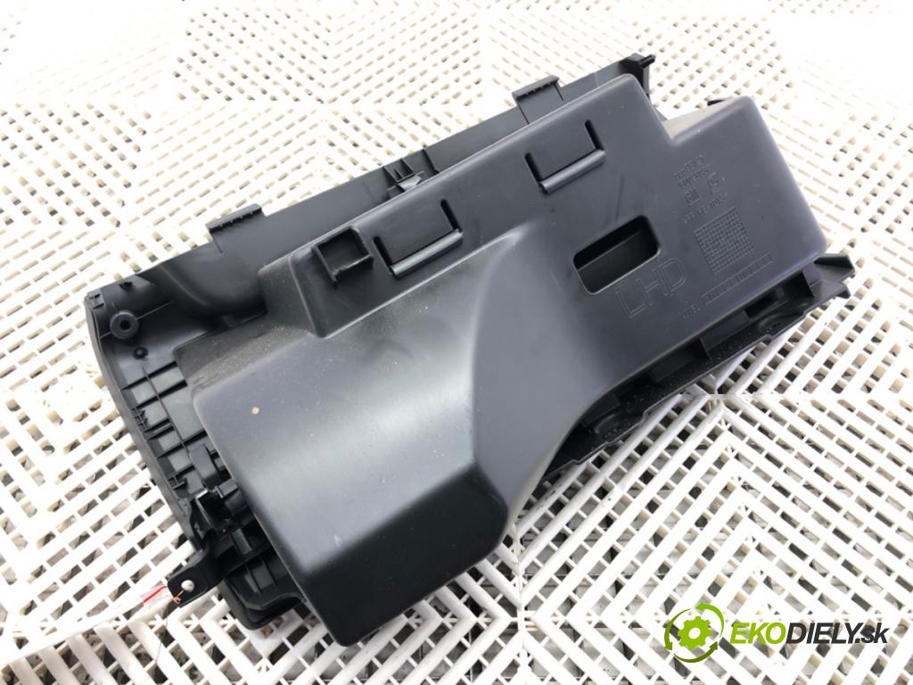 OPEL MERIVA B nadwozie wielkoprzestrzenne (MPV) (S10) 2010 - 2017    1.4 (75) 74 kW [100 KM] benzyna 2010 - 2017  Priehradka, kastlík spolujazdca  (Priehradky, kastlíky)