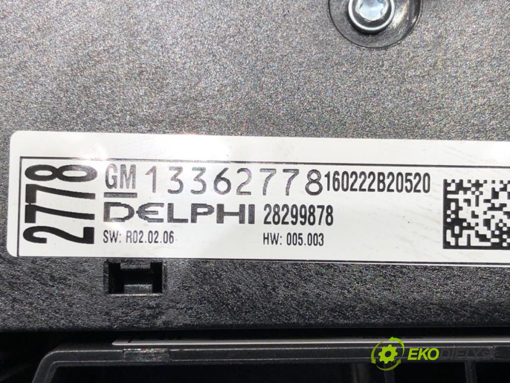 OPEL MERIVA B nadwozie wielkoprzestrzenne (MPV) (S10) 2010 - 2017    1.4 (75) 74 kW [100 KM] benzyna 2010 - 2017  Panel ovládania radia 13362778 (Prepínače, spínače, tlačidlá a ovládače kúrenia)