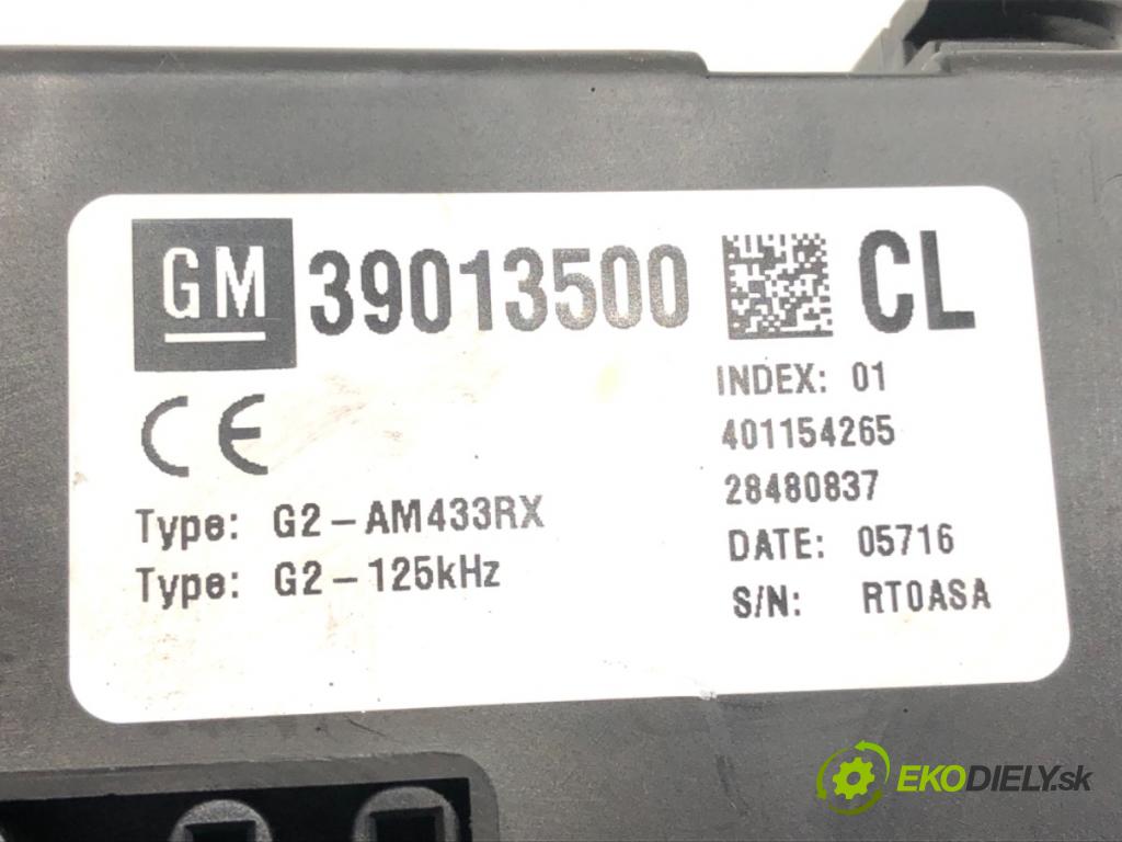 OPEL MERIVA B nadwozie wielkoprzestrzenne (MPV) (S10) 2010 - 2017    1.4 (75) 74 kW [100 KM] benzyna 2010 - 2017  modul BSI 39013500CL (Pojistkové skříňky)