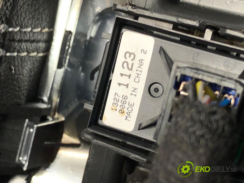 OPEL MERIVA B nadwozie wielkoprzestrzenne (MPV) (S10) 2010 - 2017    1.4 (75) 74 kW [100 KM] benzyna 2010 - 2017  Kulisa  (Rýchlostné páky / kulisy)