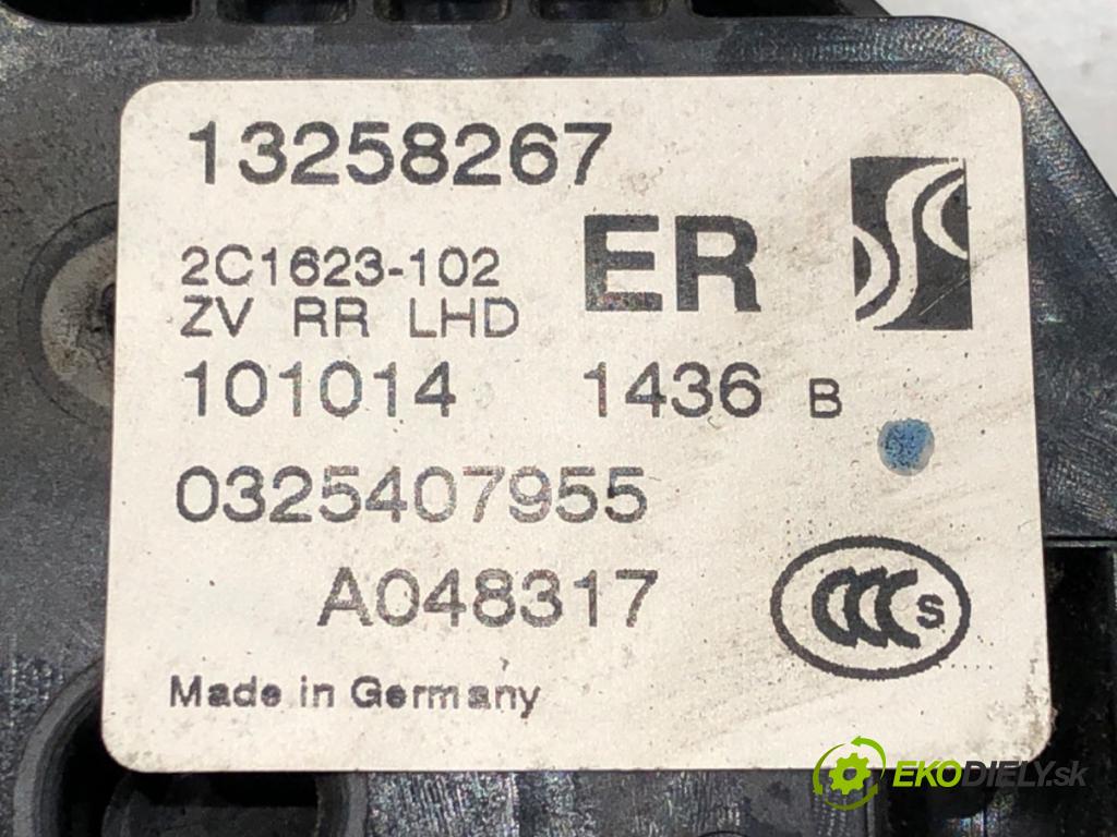 OPEL CORSA D (S07) 2006 - 2014    1.2 LPG (L08, L68) 63 kW [86 KM] Benzyna / gaz samochodowy (LPG) 2011 - 2014  zámok dveře pravý zadní část 13258267