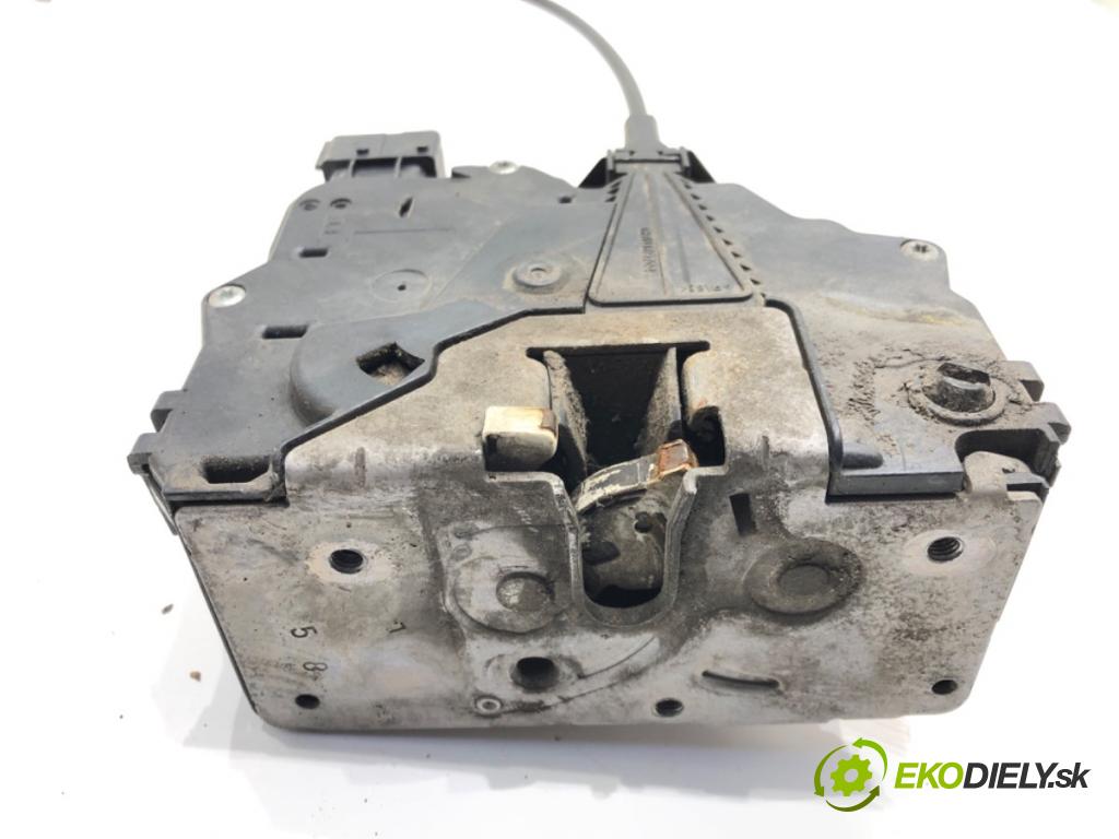 OPEL CORSA D (S07) 2006 - 2014    1.2 LPG (L08, L68) 63 kW [86 KM] Benzyna / gaz samochodowy (LPG) 2011 - 2014  zámok dveře levý zadní část 13258265