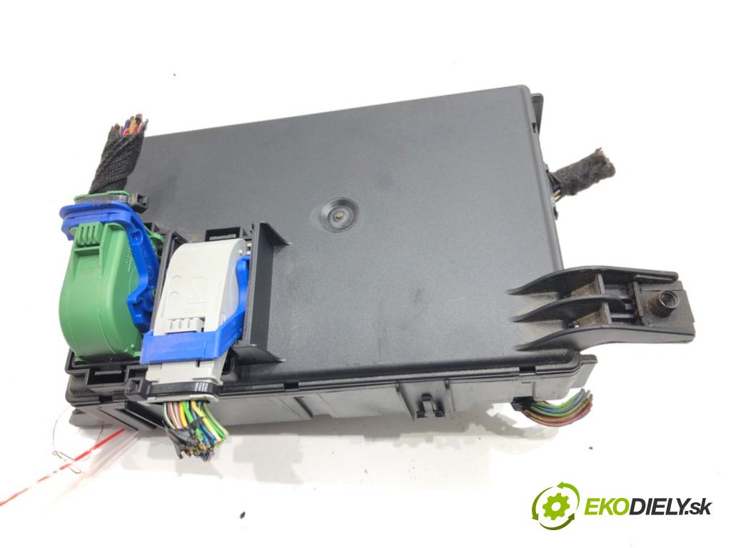 OPEL CORSA D (S07) 2006 - 2014    1.2 LPG (L08, L68) 63 kW [86 KM] Benzyna / gaz samochodowy (LPG) 2011 - 2014  modul BSI 13424260 (Pojistkové skříňky)