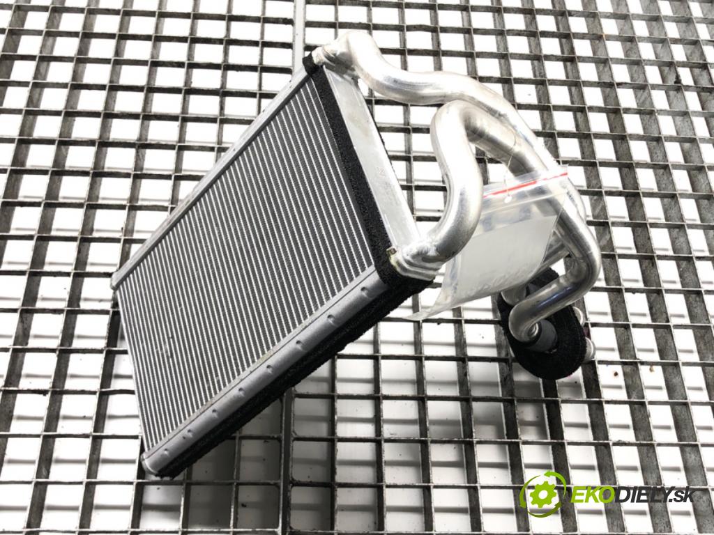 KIA SPORTAGE V (NQ5) 2021 - 2022    1.6 T-GDI MEHV 132 kW [179 KM] Hybryda silnik benzynowy / elektryczny 2021 - 2022  topné těleso radiátor topení  (Radiátory topení)