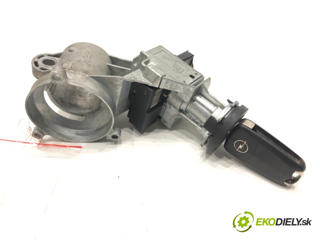 OPEL CORSA D (S07) 2006 - 2014    1.2 LPG (L08, L68) 63 kW [86 KM] Benzyna / gaz samochodowy (LPG) 2011 - 2014  spinačka 55703083 (Spínacie skrinky a kľúče)