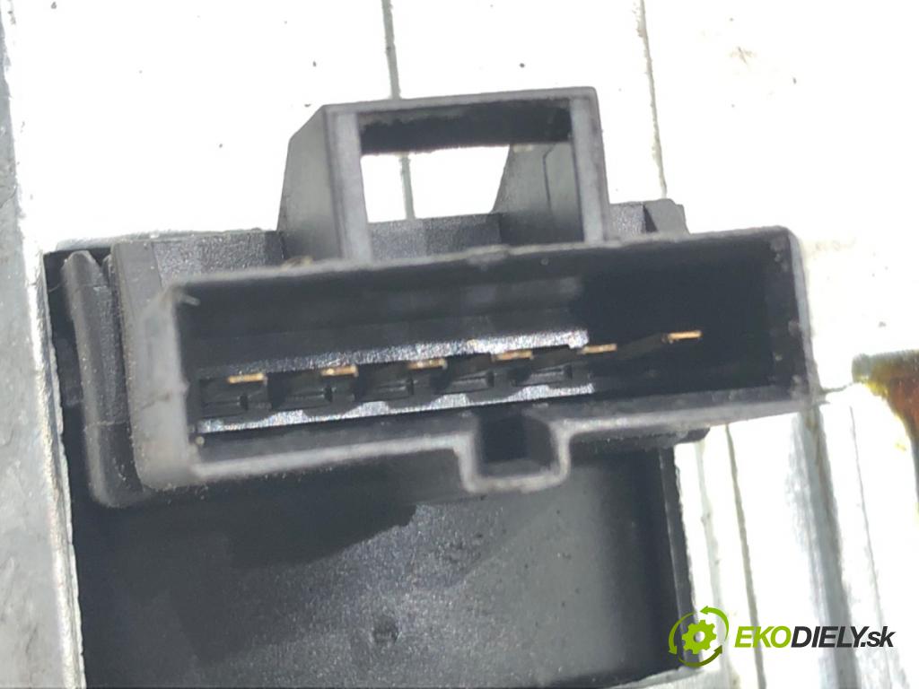 OPEL CORSA D (S07) 2006 - 2014    1.2 LPG (L08, L68) 63 kW [86 KM] Benzyna / gaz samochodowy (LPG) 2011 - 2014  spinačka 55703083 (Spínacie skrinky a kľúče)