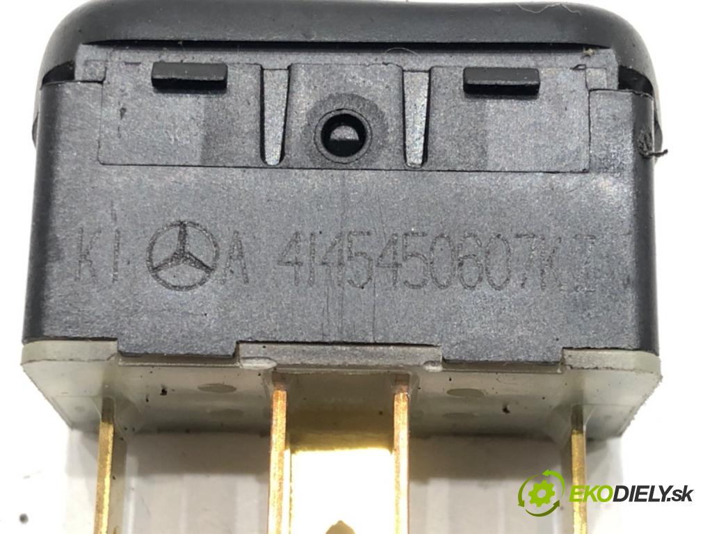 MERCEDES-BENZ VANEO (414) 2002 - 2005    1.6 (414.700) 60 kW [82 KM] benzyna 2002 - 2005  Prepínač okien A4145450607 (Prepínače, spínače, tlačidlá a ovládače kúrenia)