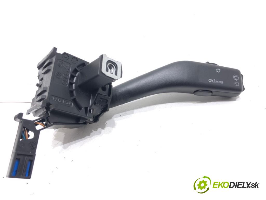 SKODA OCTAVIA II Combi (1Z5) 2004 - 2013    1.6 75 kW [102 KM] benzyna 2004 - 2013  Prepínač kombinovaný 1K0953519A (Prepínače, spínače, tlačidlá a ovládače kúrenia)