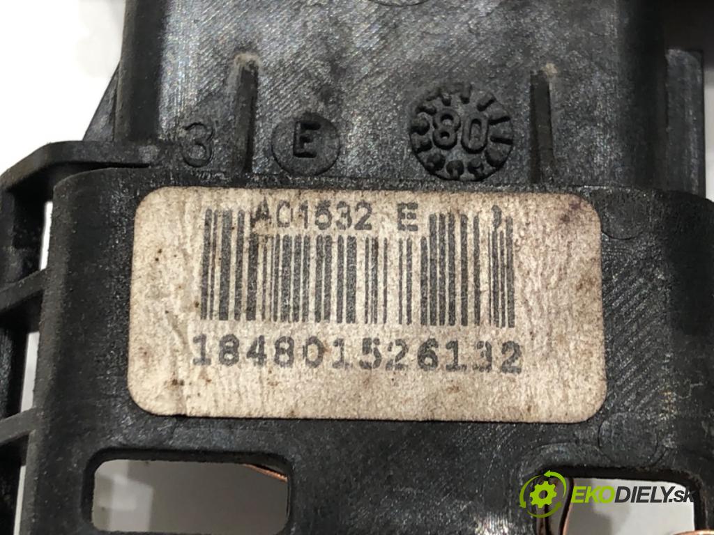 CITROEN C5 III (RD_) 2008 - 2022    2.0 HDi (RDRHDA) 100 kW [136 KM] olej napędowy 2008 - 2022  zámok dveře levý přední část
