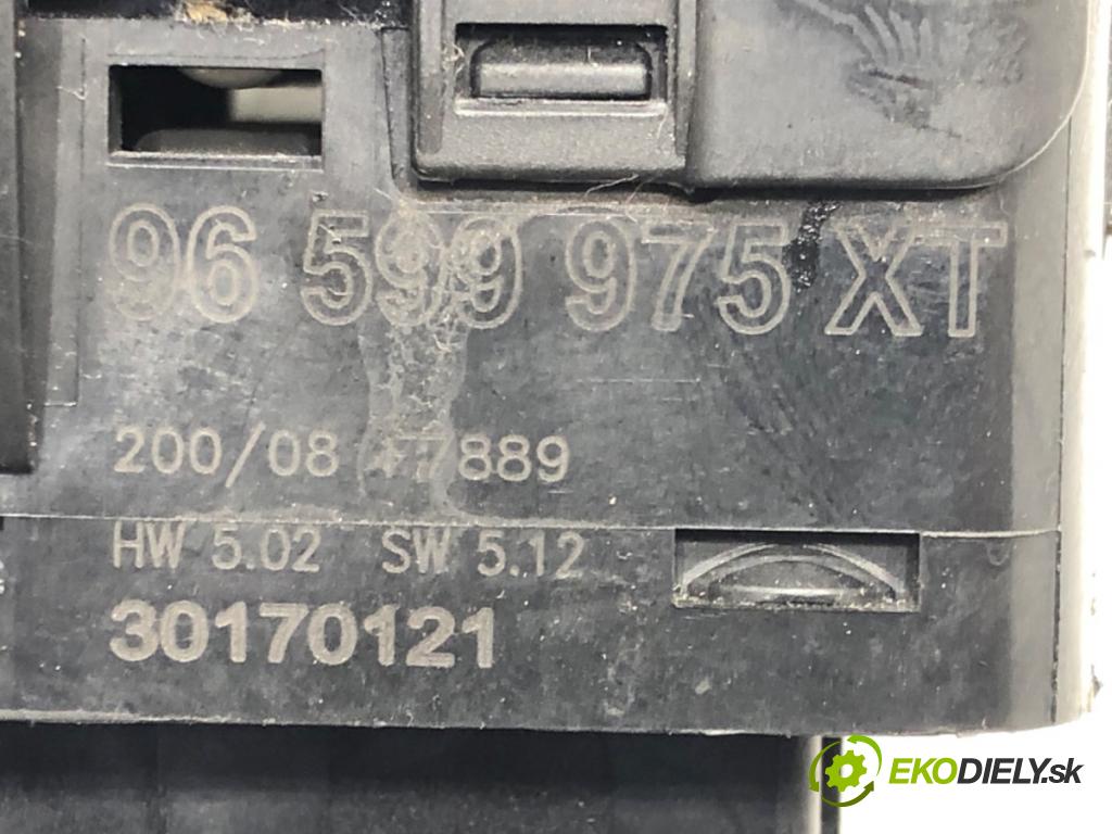 CITROEN C5 III (RD_) 2008 - 2022    2.0 HDi (RDRHDA) 100 kW [136 KM] olej napędowy 2008 - 2022  Prepínač okien 96599975XT (Prepínače, spínače, tlačidlá a ovládače kúrenia)